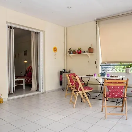 Antoines Central Flat Near The Sea Kalamata