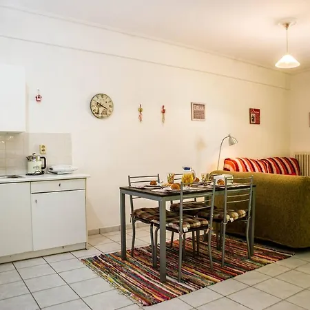 Antoines Central Flat Near The Sea * Kalamata