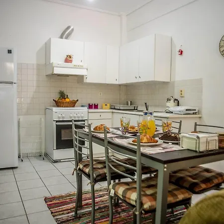 Antoines Central Flat Near The Sea Διαμέρισμα *