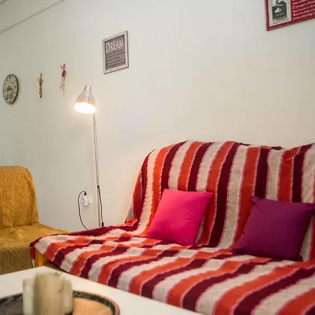 Antoines Central Flat Near The Sea *