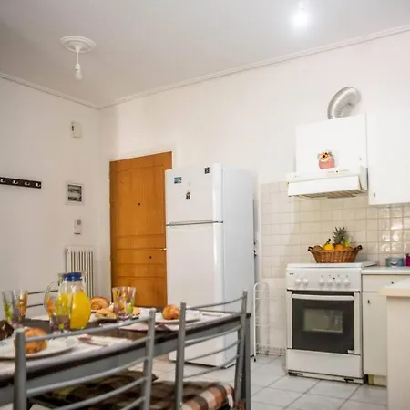 Antoines Central Flat Near The Sea